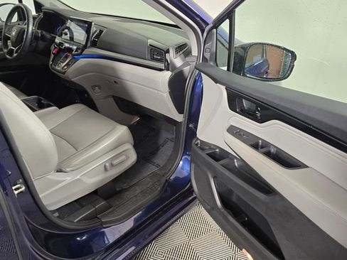 Used 2019 Honda Odyssey Elite image 12