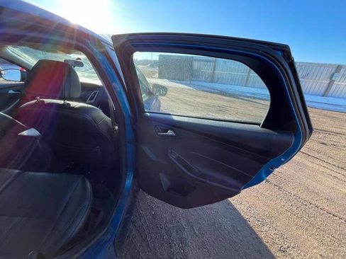 Used 2014 Ford Focus SE w/ Equipment Group 201A image 28