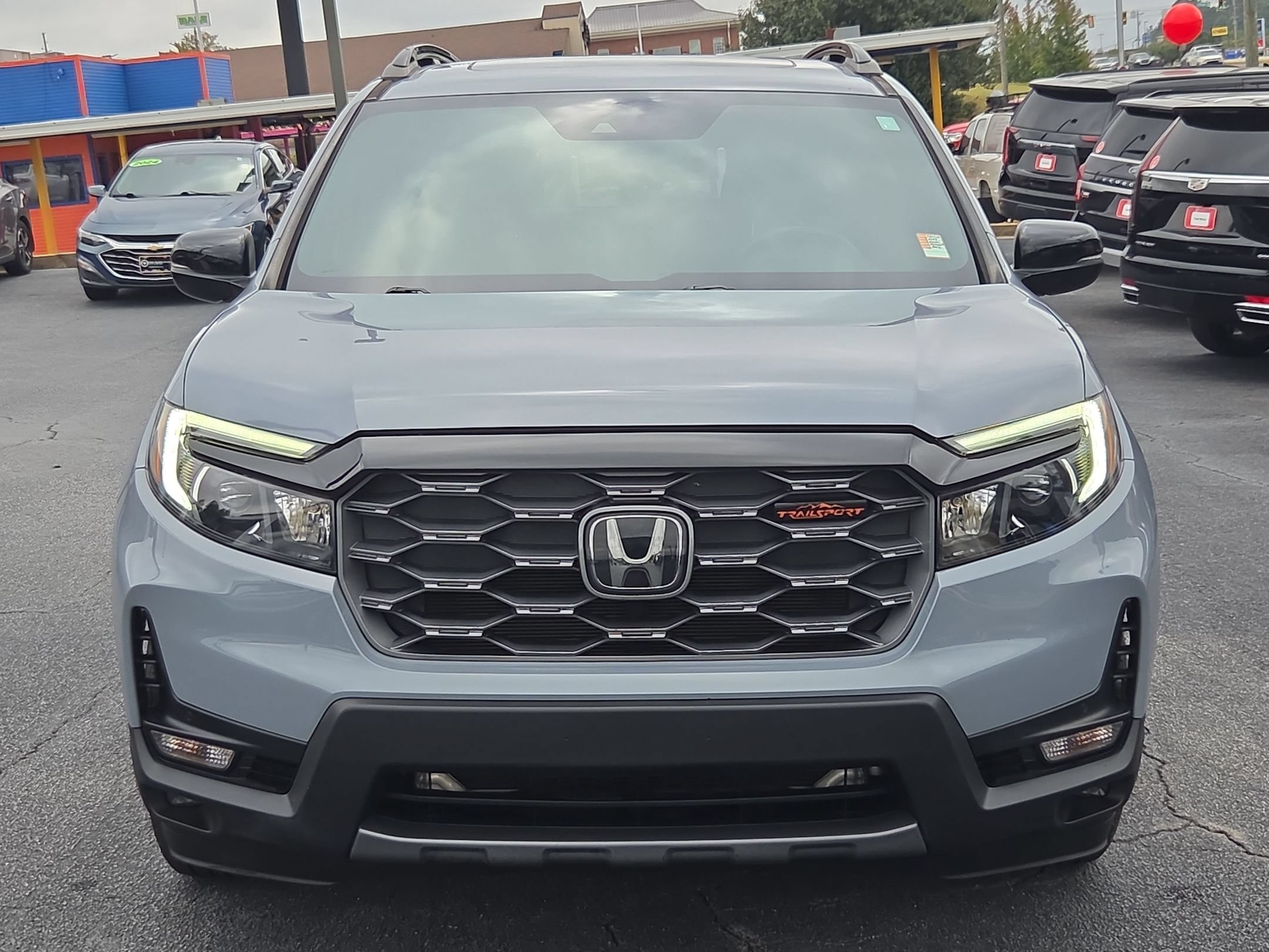 Used 2023 Honda Passport TrailSport image 2