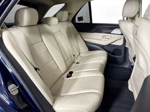 Used 2020 Mercedes-Benz GLE 350 w/ Premium Package image 35