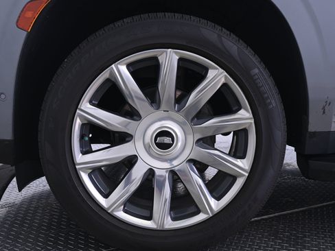 Used 2022 Cadillac Escalade ESV Premium Luxury Platinum AWD/4WD image 11