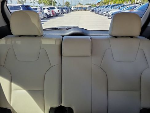 Certified 2025 Kia Telluride EX FWD image 12