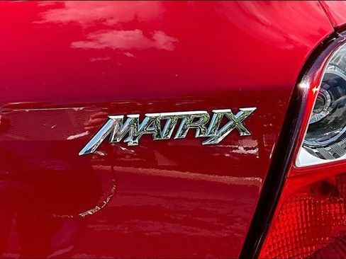 Used 2010 Toyota Matrix FWD image 22
