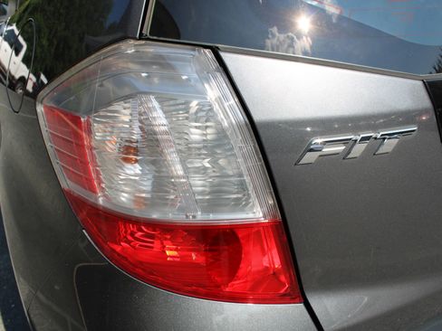 Used 2012 Honda Fit Sport image 23