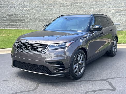 Used 2026 Land Rover Range Rover Velar Dynamic SE AWD/4WD image 1