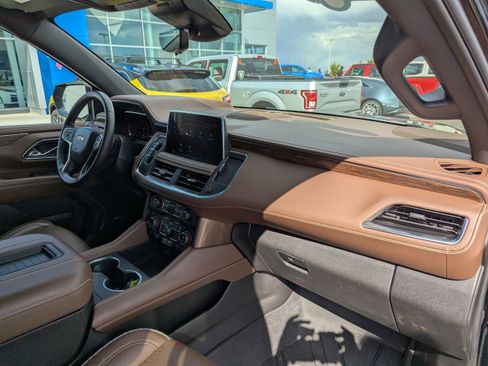 Certified 2024 Chevrolet Tahoe High Country AWD/4WD image 48