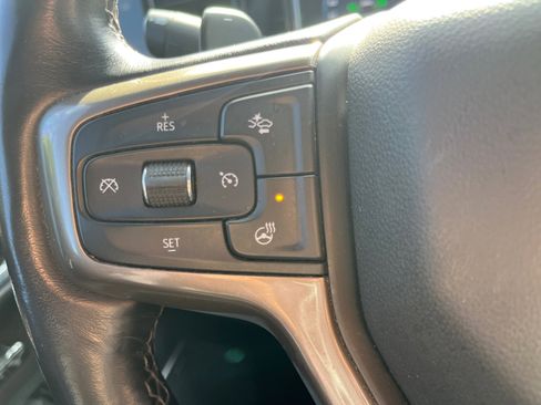 Used 2022 Chevrolet Silverado 1500 High Country AWD/4WD image 21
