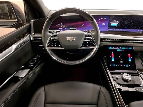 Used 2026 Cadillac Escalade 4WD image 7