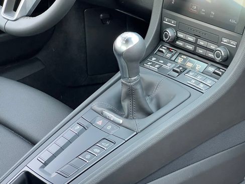 Certified 2025 Porsche 718 Cayman RWD image 33