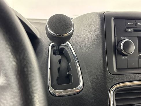 Used 2016 Dodge Grand Caravan SE w/ Quick Order Package 29E SE image 18