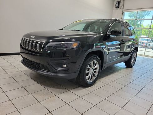 Used 2020 Jeep Cherokee Latitude Plus w/ Cold Weather Group AWD/4WD image 8