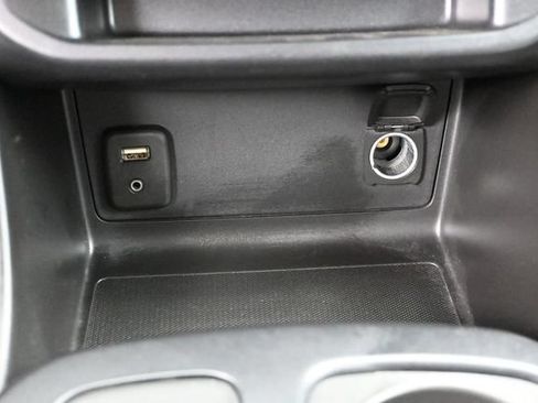 Used 2017 Chevrolet Colorado W/T w/ WT Convenience Package AWD/4WD image 19