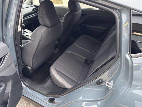 Used 2025 Subaru Crosstrek 2.0i Premium image 19