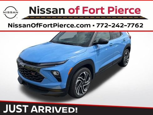 Used 2024 Chevrolet TrailBlazer RS w/ Driver Confidence Package image 1