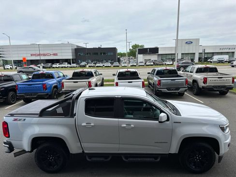 Used 2019 Chevrolet Colorado Z71 AWD/4WD image 4