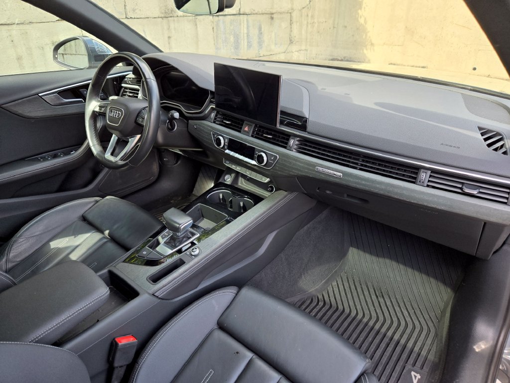 Used 2022 Audi A4 2.0T Premium Plus w/ Premium Plus Package AWD/4WD image 40