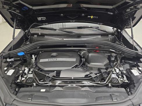 Used 2025 BMW X2 xDrive28i w/ M Sport Package AWD/4WD image 31