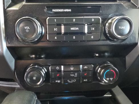 Used 2020 Ford F150 XLT w/ Equipment Group 302A Luxury AWD/4WD image 24