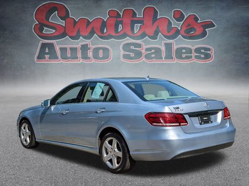 Used 2015 Mercedes-Benz E 350 4MATIC Sedan image 4