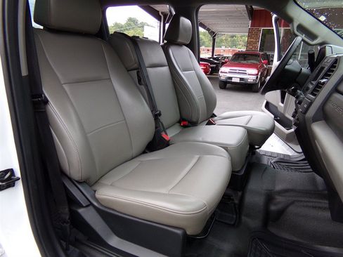 Used 2021 Ford F250 XL w/ Power Equipment Group AWD/4WD image 22