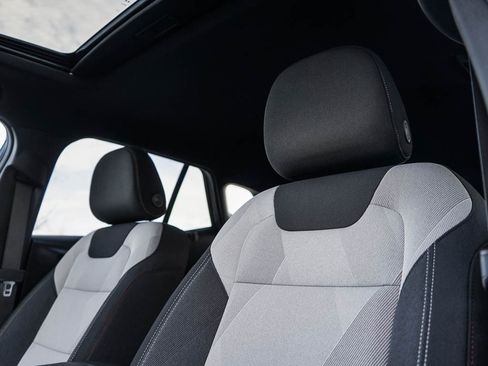 New 2026 Chevrolet Trax RS w/ Sunroof Package image 18