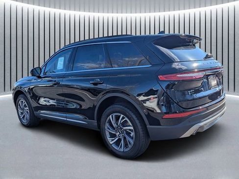 New 2026 Lincoln Corsair Premiere image 5