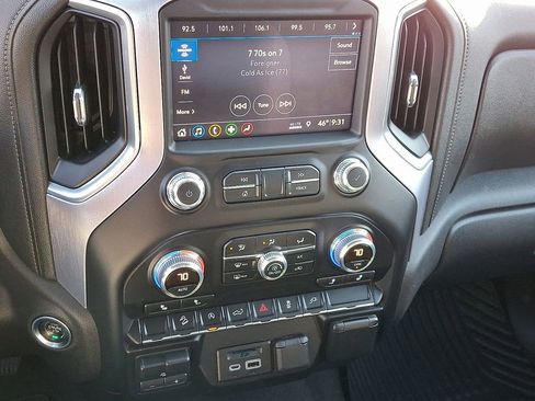 Used 2019 GMC Sierra 1500 SLE w/ SLE Value Package image 17