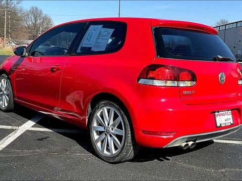 Used 2011 Volkswagen Golf 2-Door FWD image 3