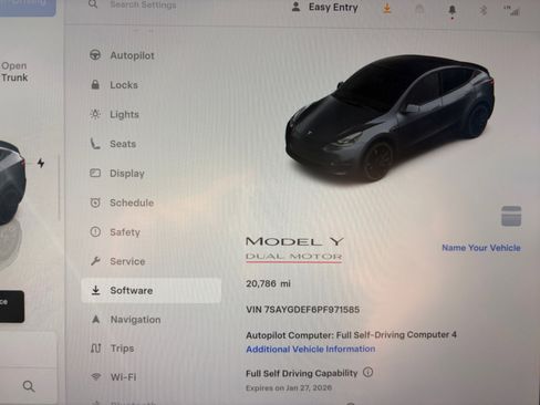 Used 2023 Tesla Model Y Performance image 21