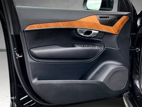 Certified 2024 Volvo XC90 B6 Plus w/ Protection Package Premier image 20