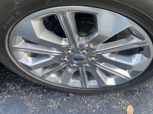 Used 2023 Ford F150 Limited image 41