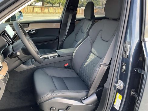 New 2026 Volvo XC90 B5 Plus w/ Protection Package image 11