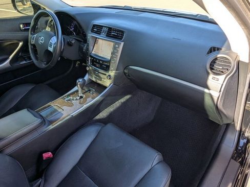 Used 2015 Lexus IS 350C image 20
