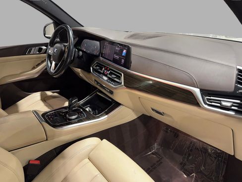 Used 2019 BMW X5 xDrive40i w/ Convenience Package image 29
