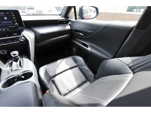 Used 2021 Toyota Venza XLE w/ Softex Package AWD/4WD image 12