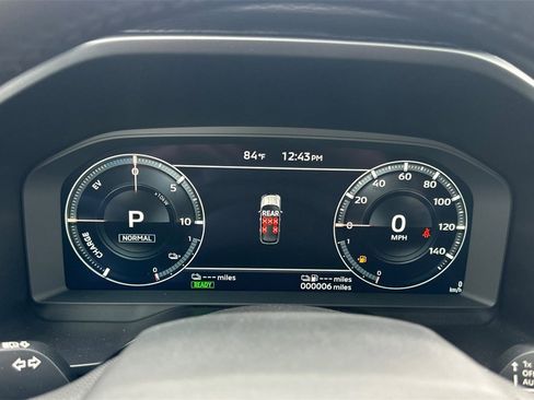 New 2025 Mitsubishi Outlander SE image 25