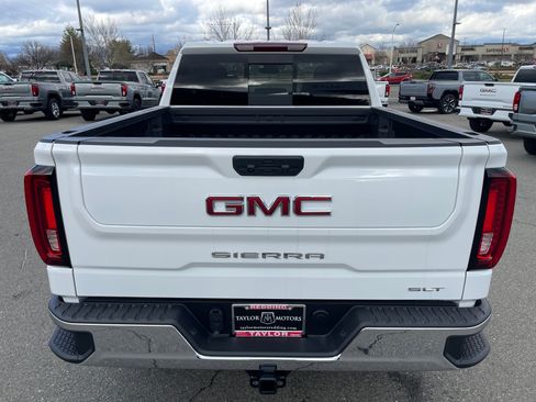 New 2026 GMC Sierra 1500 SLT w/ SLT Premium Package image 6