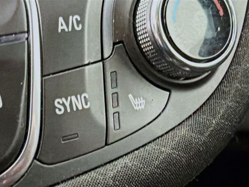 Used 2023 Chevrolet Malibu LT image 21