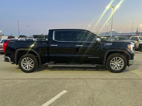 Used 2022 GMC Sierra 1500 SLT AWD/4WD image 5