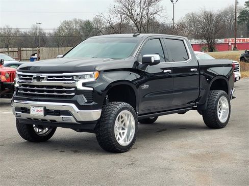 Used 2023 Chevrolet Silverado 1500 LTZ w/ LTZ Convenience Package II image 3