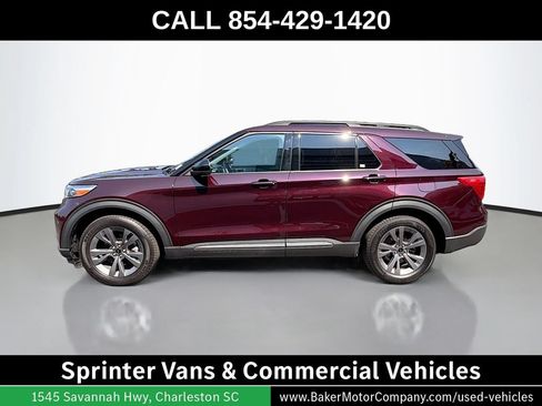 Used 2023 Ford Explorer XLT w/ Equipment Group 202A RWD image 2