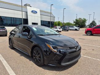 Used 2024 Toyota Corolla LE FWD video 3