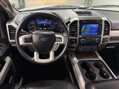 Used 2020 Ford F250 Lariat w/ Lariat Ultimate Package AWD/4WD image 25