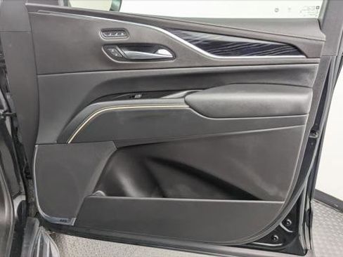 Used 2023 Cadillac Escalade ESV Sport AWD/4WD image 23