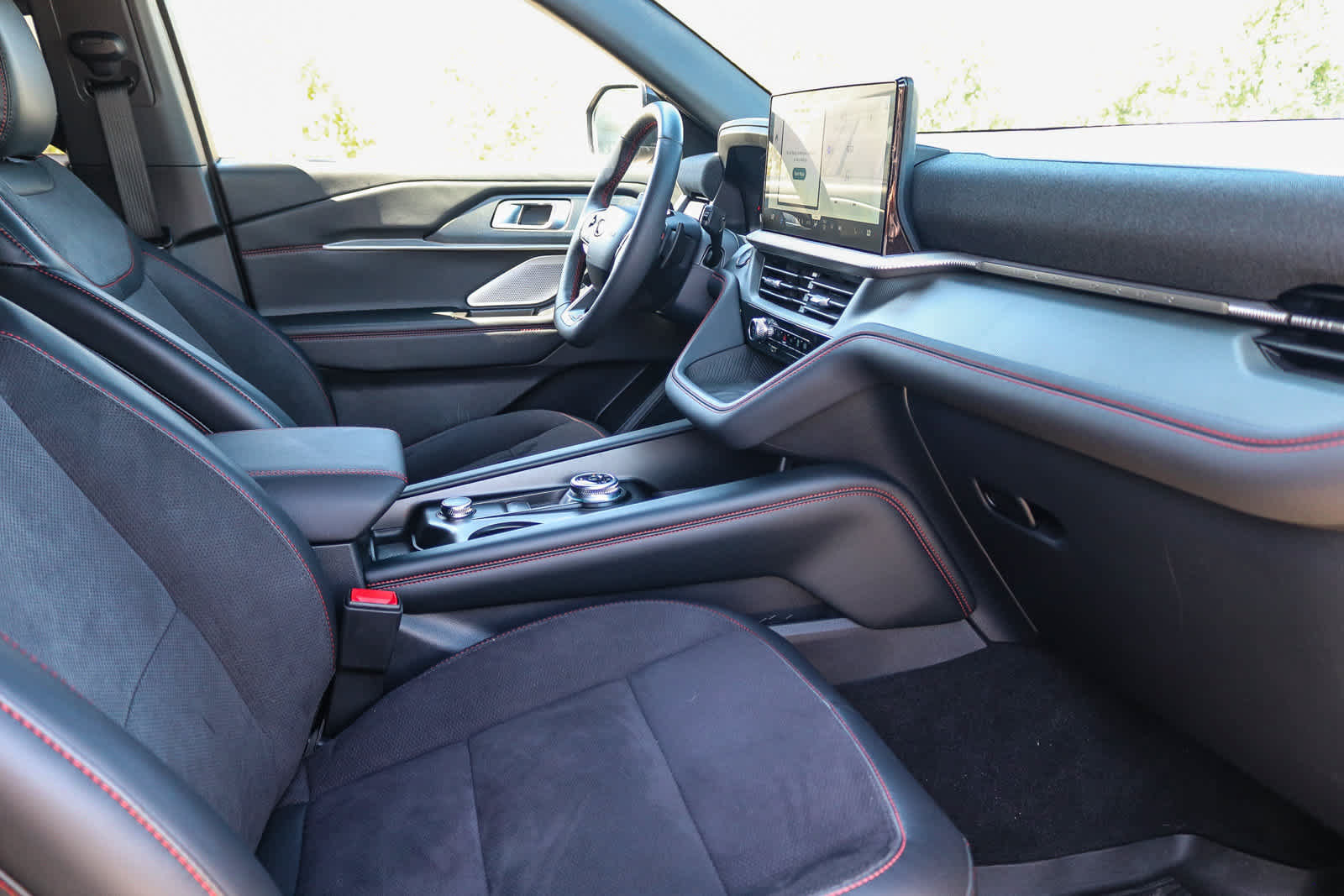 Used 2026 Ford Explorer ST w/ Sun And Sound Package AWD/4WD image 15