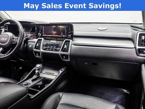 Used 2023 Kia Sorento S w/ Panoramic Sunroof Package FWD image 19