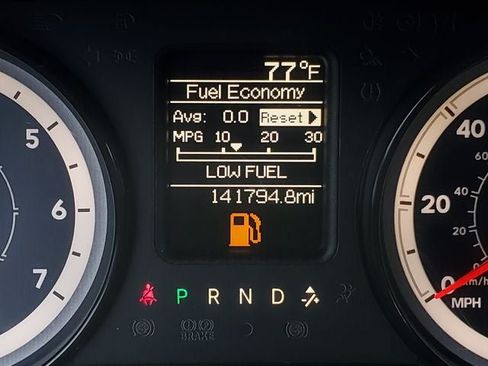 Used 2017 RAM 1500 ST w/ SXT Appearance Group AWD/4WD image 11