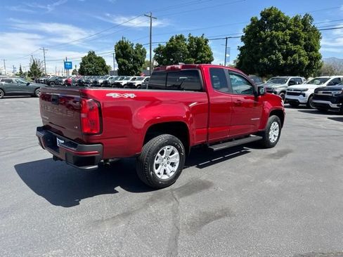 Used 2021 Chevrolet Colorado LT w/ LT Convenience Package AWD/4WD image 7