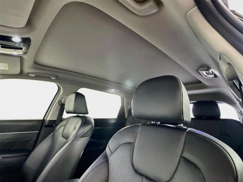 Certified 2023 Kia Sorento SX FWD image 14