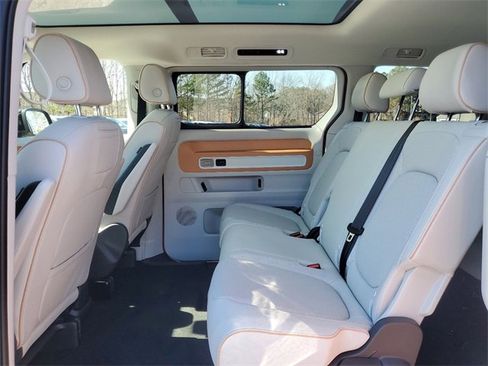 New 2025 Volkswagen ID. Buzz 1st Edition image 13